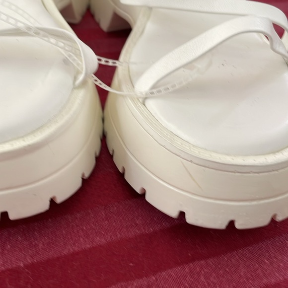 Gianni Bini White Platform Sandals - Picture 8 of 8